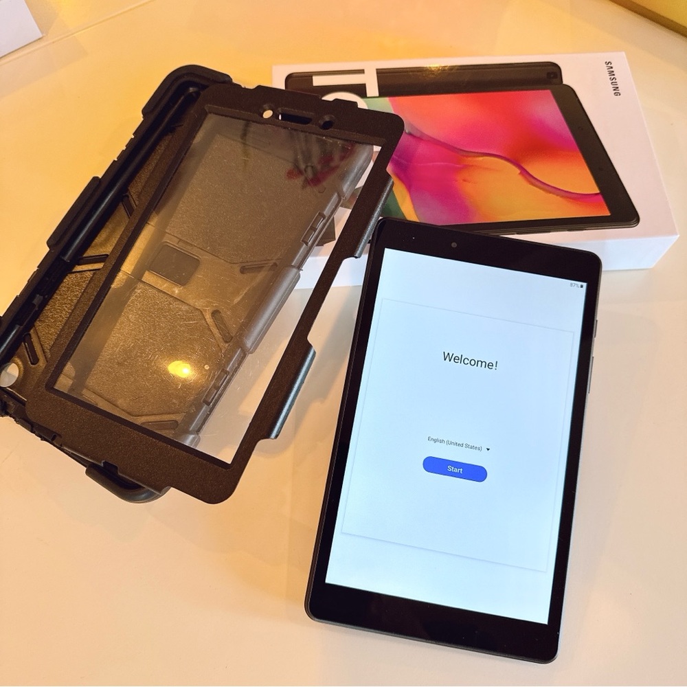 Samsung Black Galaxy Tab A Tablet 32GB WITH CASE 8”